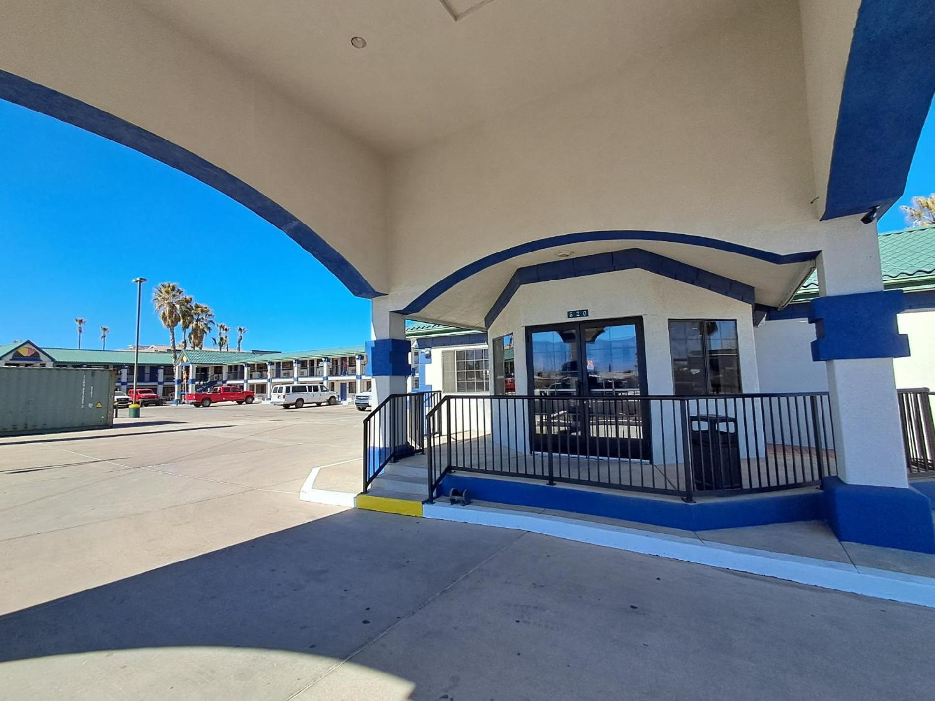 Days Inn By Wyndham Safford, Az ภายนอก รูปภาพ
